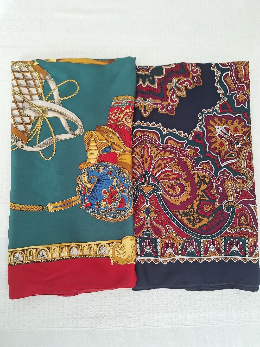 Bundles Women’s Paisley & Equestrian Print Feel Scarf - Green, Navy, Red